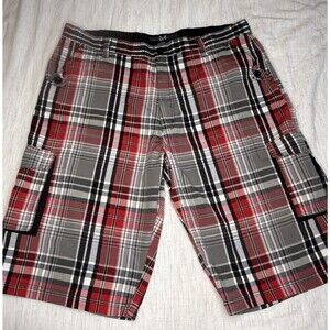 GB Red Plaid Cargo Shorts Mens Size 42 Regular Fit Flat Front Button Zip